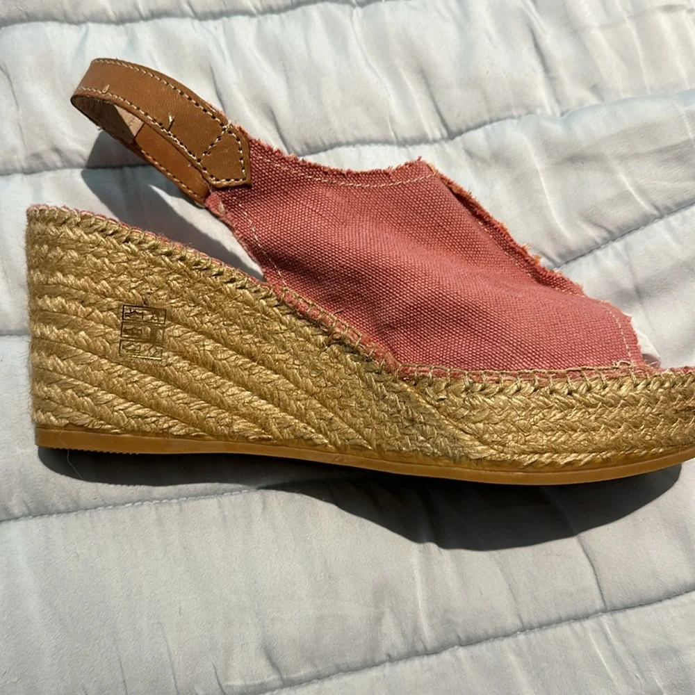 NWT Toni Pons Lugano espadrille wedge. - Picture 2 of 3
